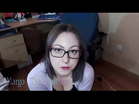 ❤️ Nwatakịrị nwanyị sexy nwere ugegbe na-eme Dildo nke ukwuu na igwefoto ️❌ Anal porn ﹏